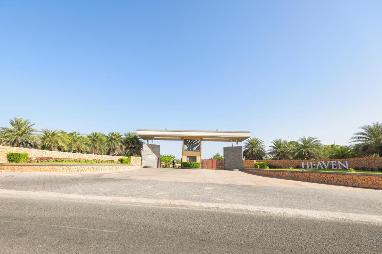 Club Heaven Palanpur Hotel Luaran gambar