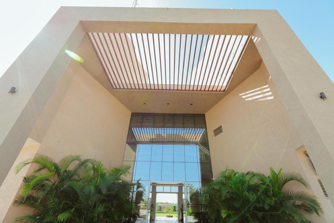 Club Heaven Palanpur Hotel Luaran gambar